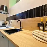 Portofino Exclusive Suite, 85 Sqm, 2b 2b, In Front Of Harbour, Wifi, With Parking Apartament